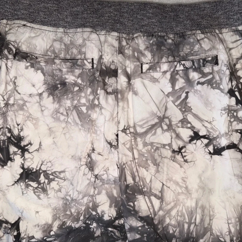 Cabi Tie Dye Joggers Pants Black White Gray Waistband 5075 Womens Medium